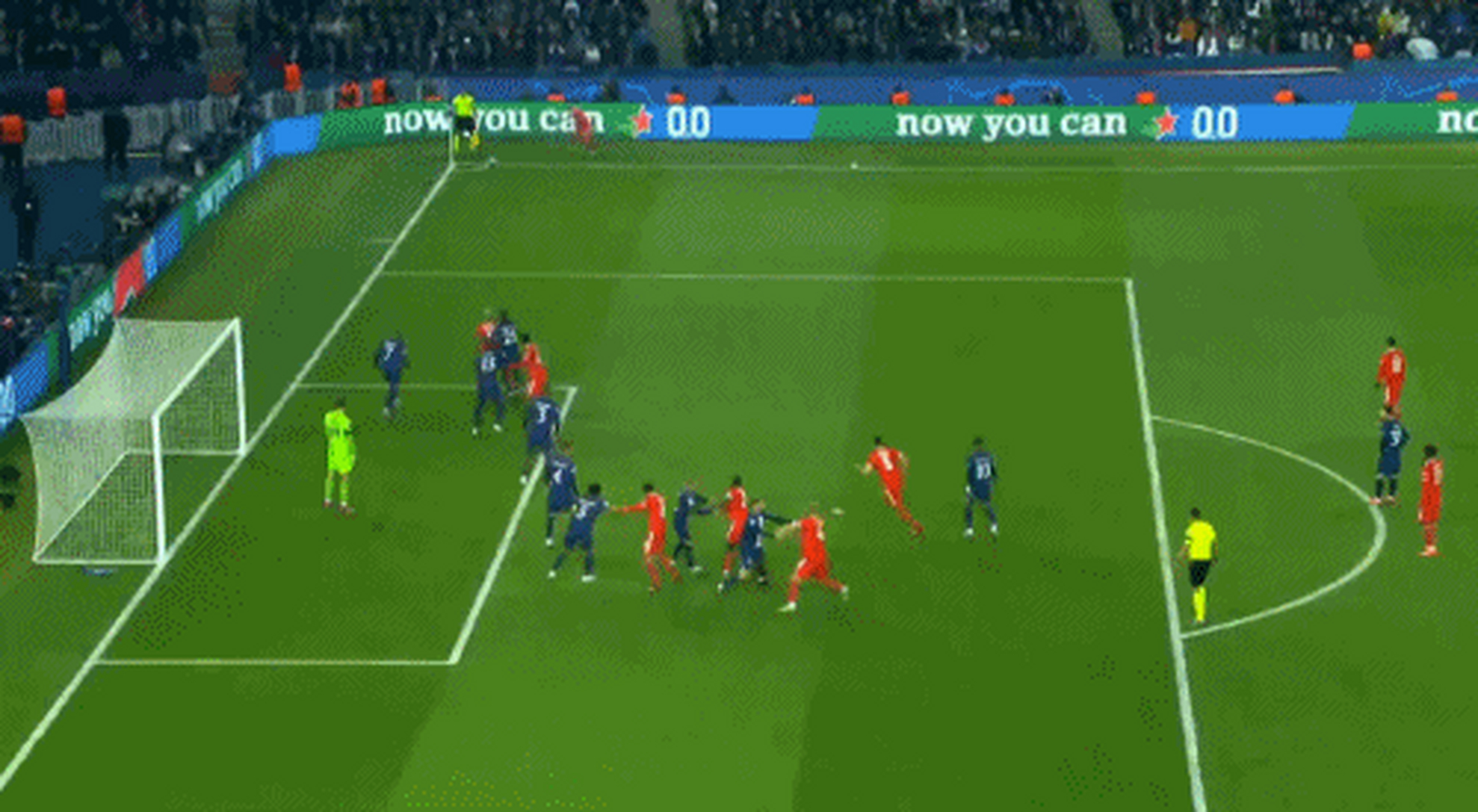 欧博官方网站包含巴黎圣日耳曼发布备战花絮，赛后门线救险，欧超杯任务艰巨，更衣室氛围转暖的词条