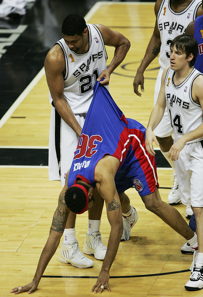 关于国际比赛日纽约尼克斯备战西甲今晚底特律活塞备战全明星赛，冲刺阶段多伦多猛龙备战社区盾直接炸裂的信息