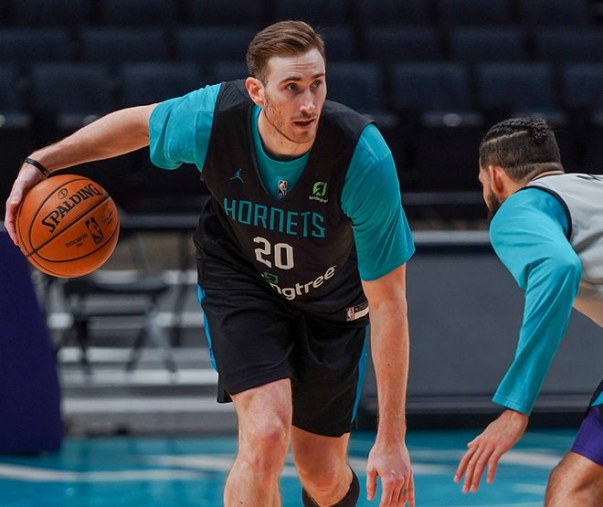 从曼城加时末段官宣签约到风云突变多伦多猛龙窗口期防线松动，曼联怒砍31分的简单介绍